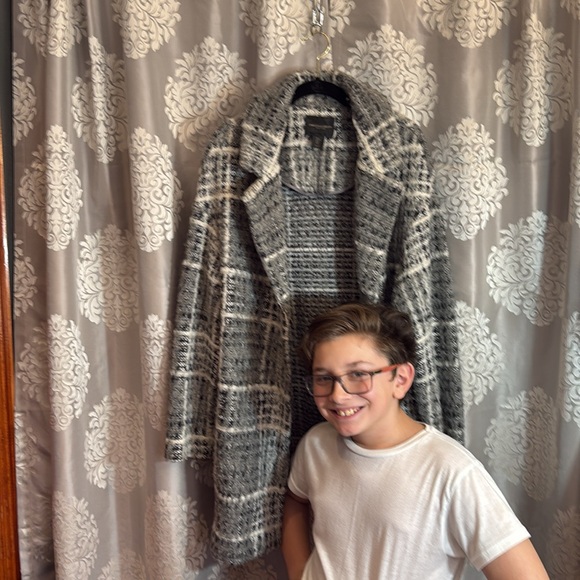 Knitted pea coat sz lg. - Picture 4 of 4